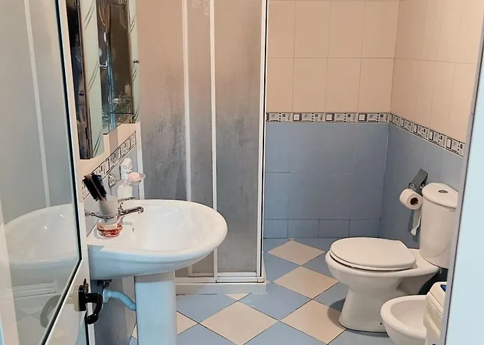 Clinton By The Sea Apartman Golem